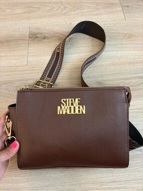 Steve Madden Chocolate Brown Pebbled Leather Crossbody with Logo Strap